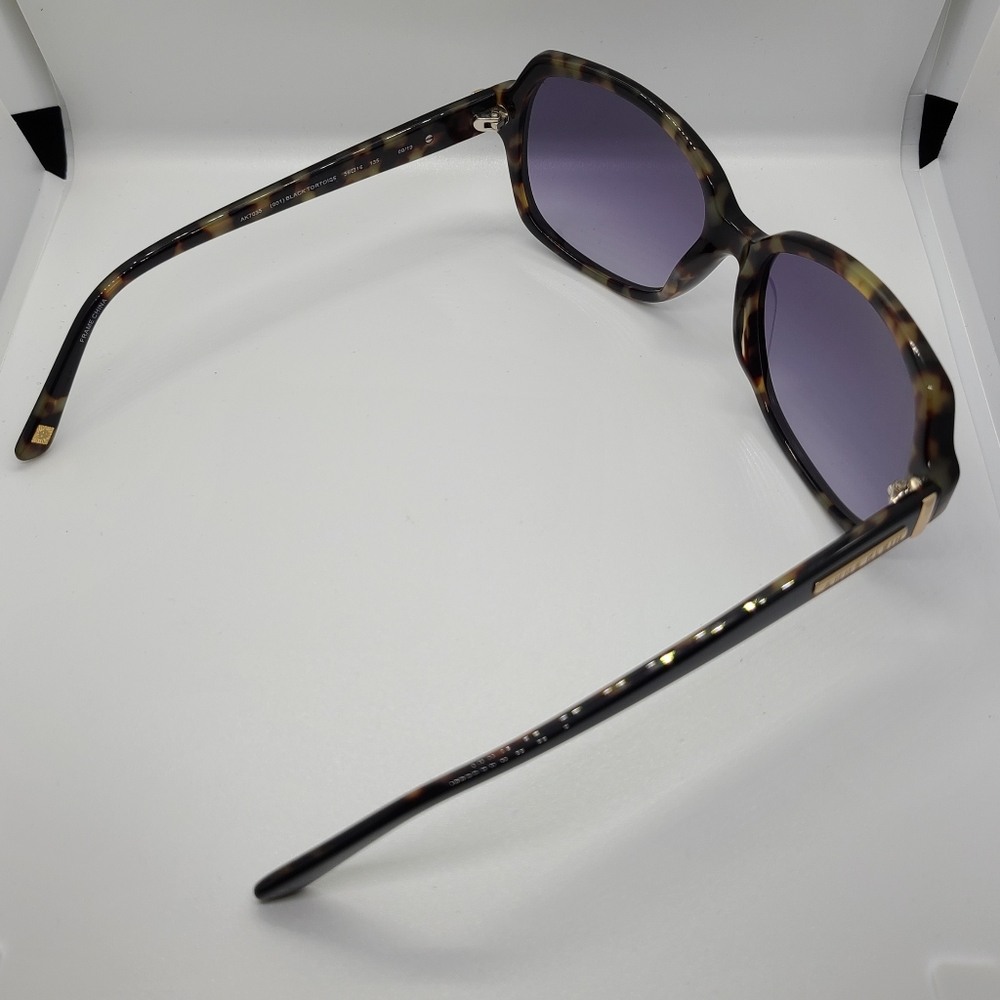 New Anne Klein sunglasses with case - Picture 2 of 8